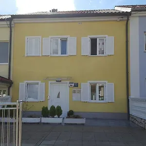Haus Ella Novi Vinodolski